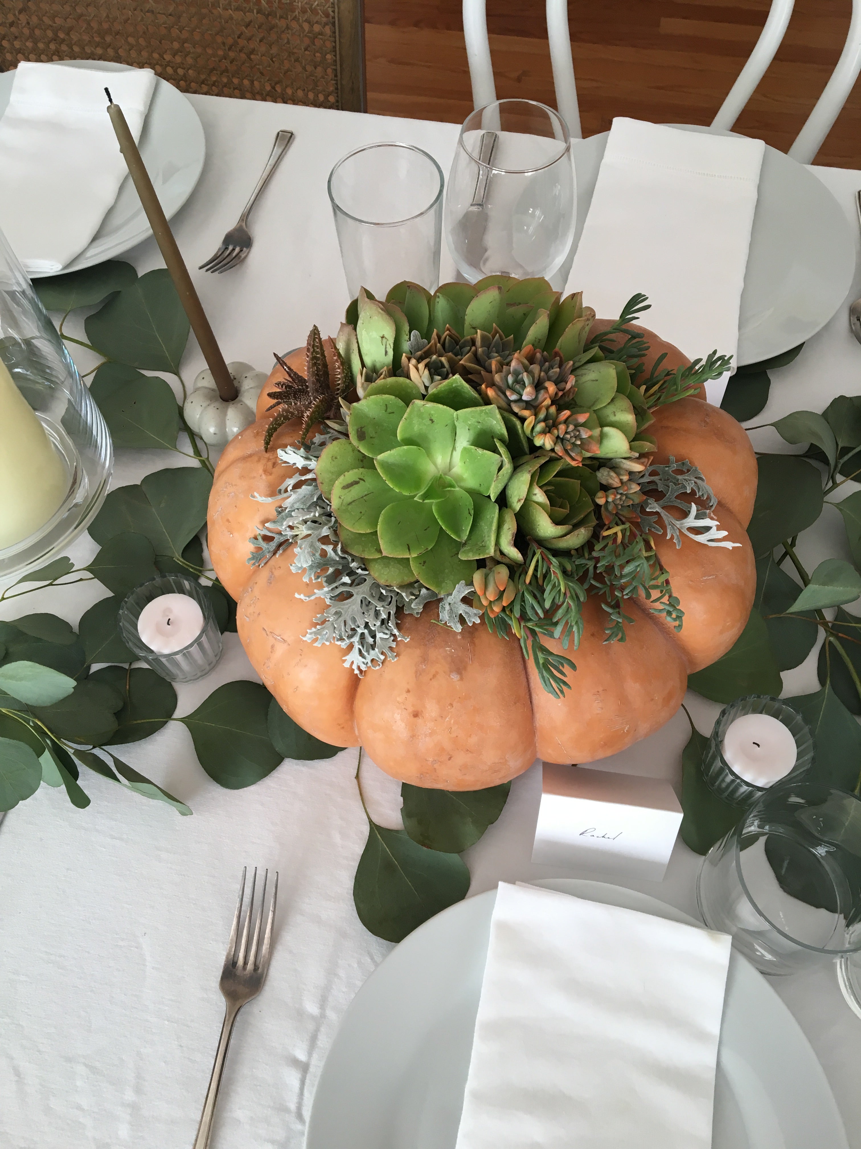 How To Clean & Organize Your Home For Thanksgiving