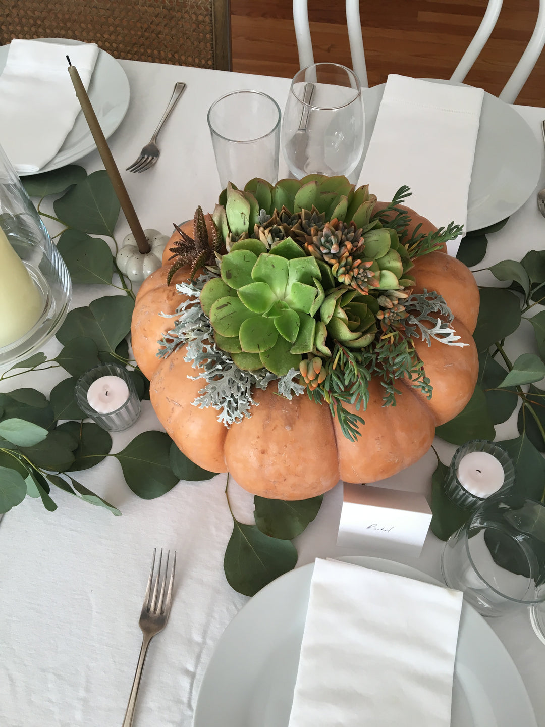How To Clean & Organize Your Home For Thanksgiving