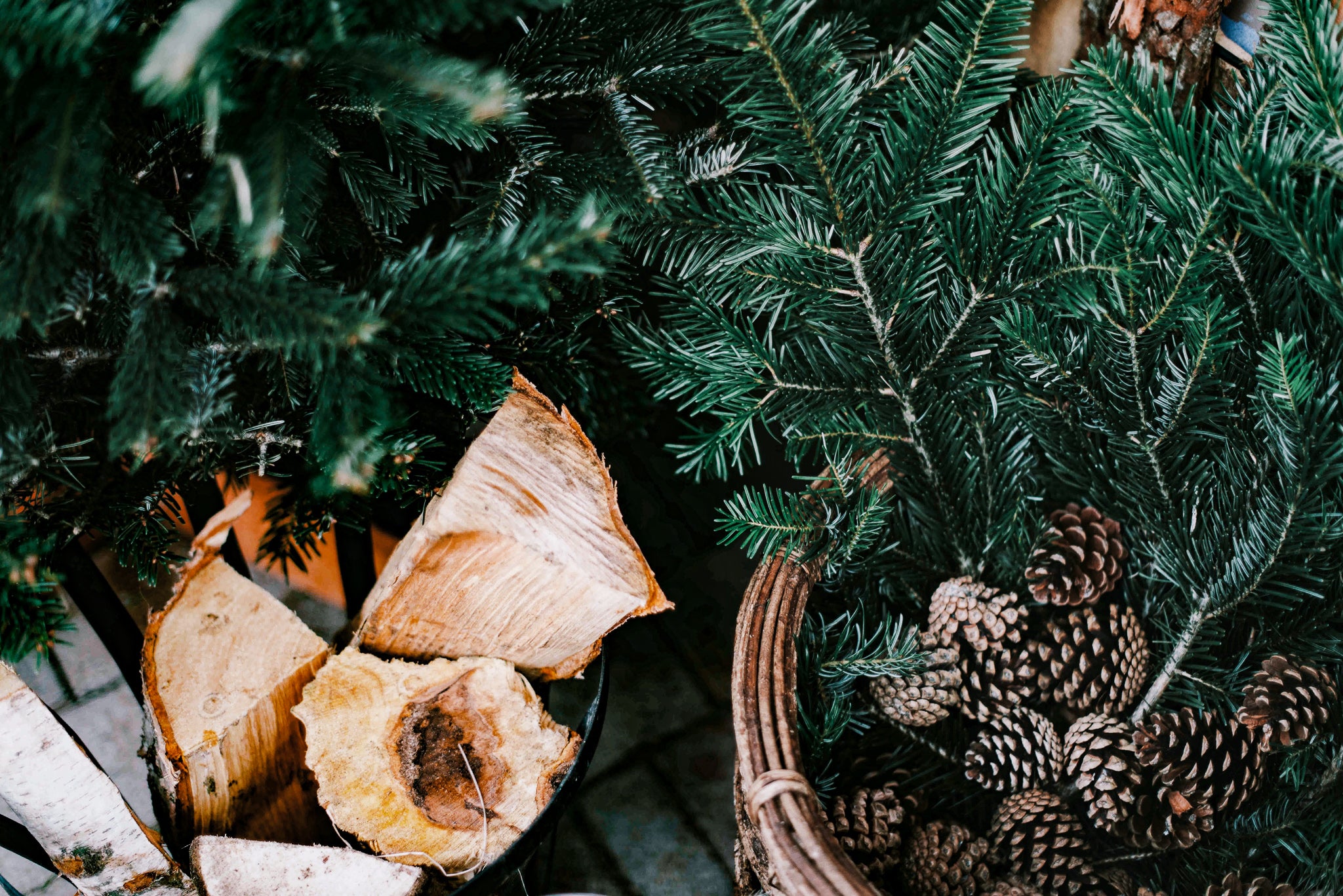 How to Make Your Home Smell Like the Holidays