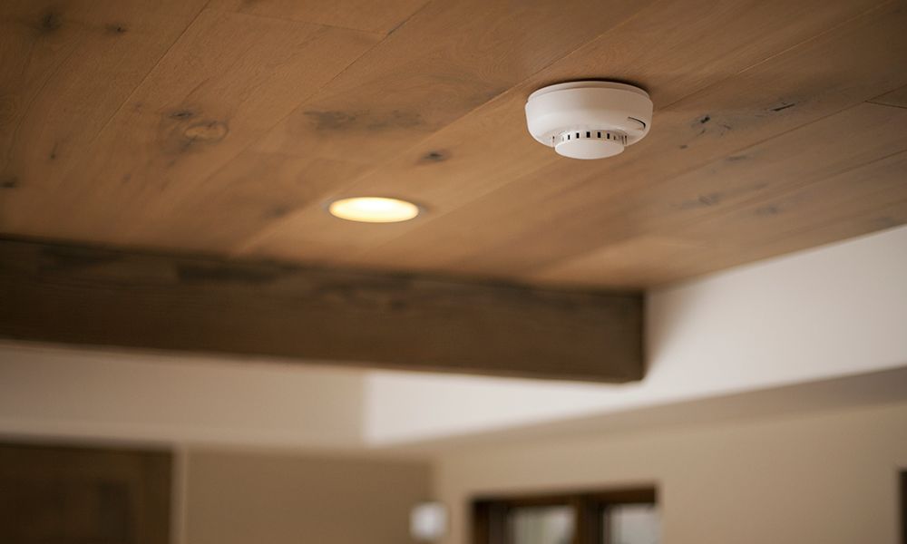 How to Stop Smoke Detectors From Chirping MHUSA Direct to Sales