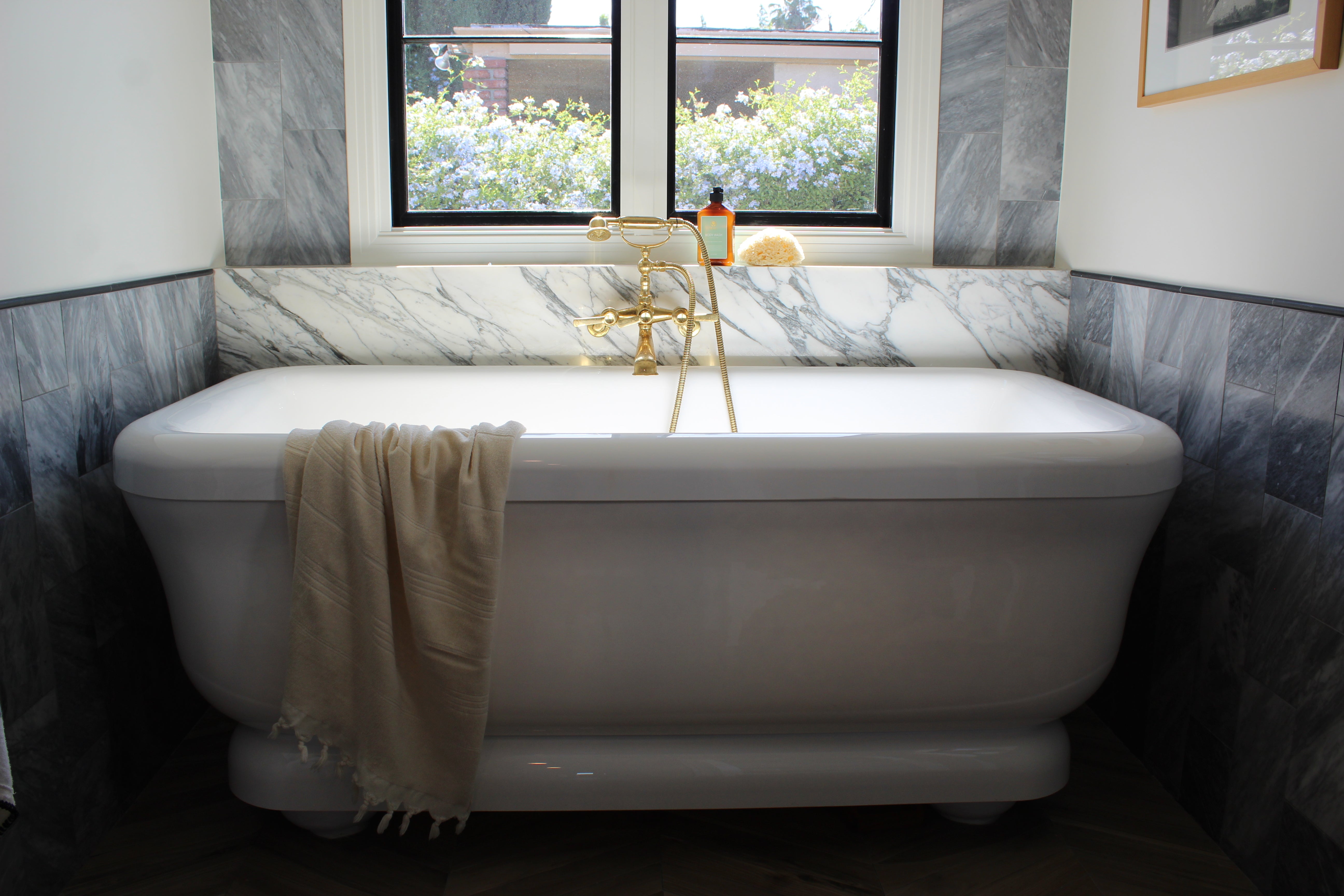 Heales Body Wash | Organic Castile Based Body Wash, Shower Scrub