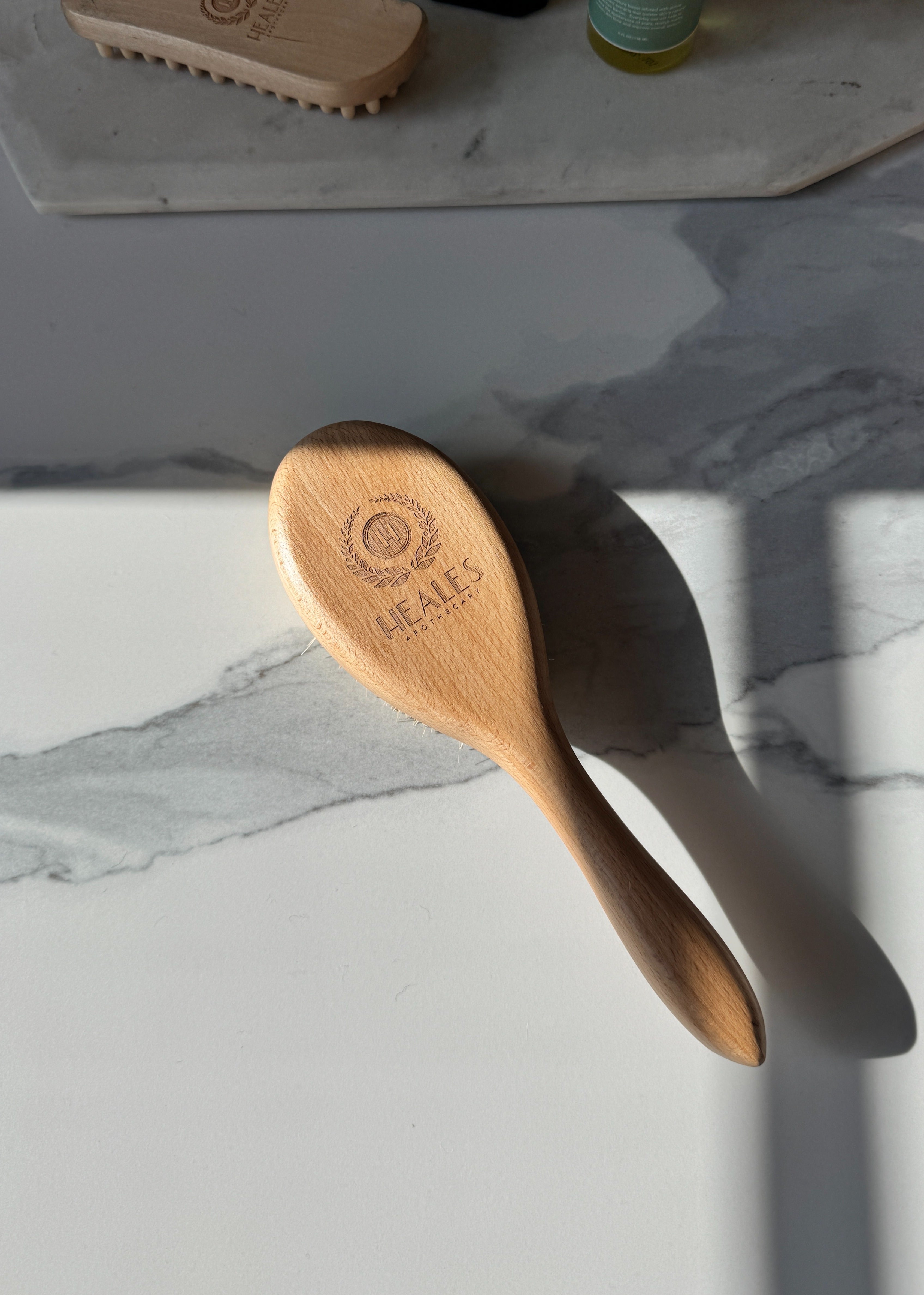 Heales Skin Perfecting Dry Brush | Sustainable & Vegan Dry Oil