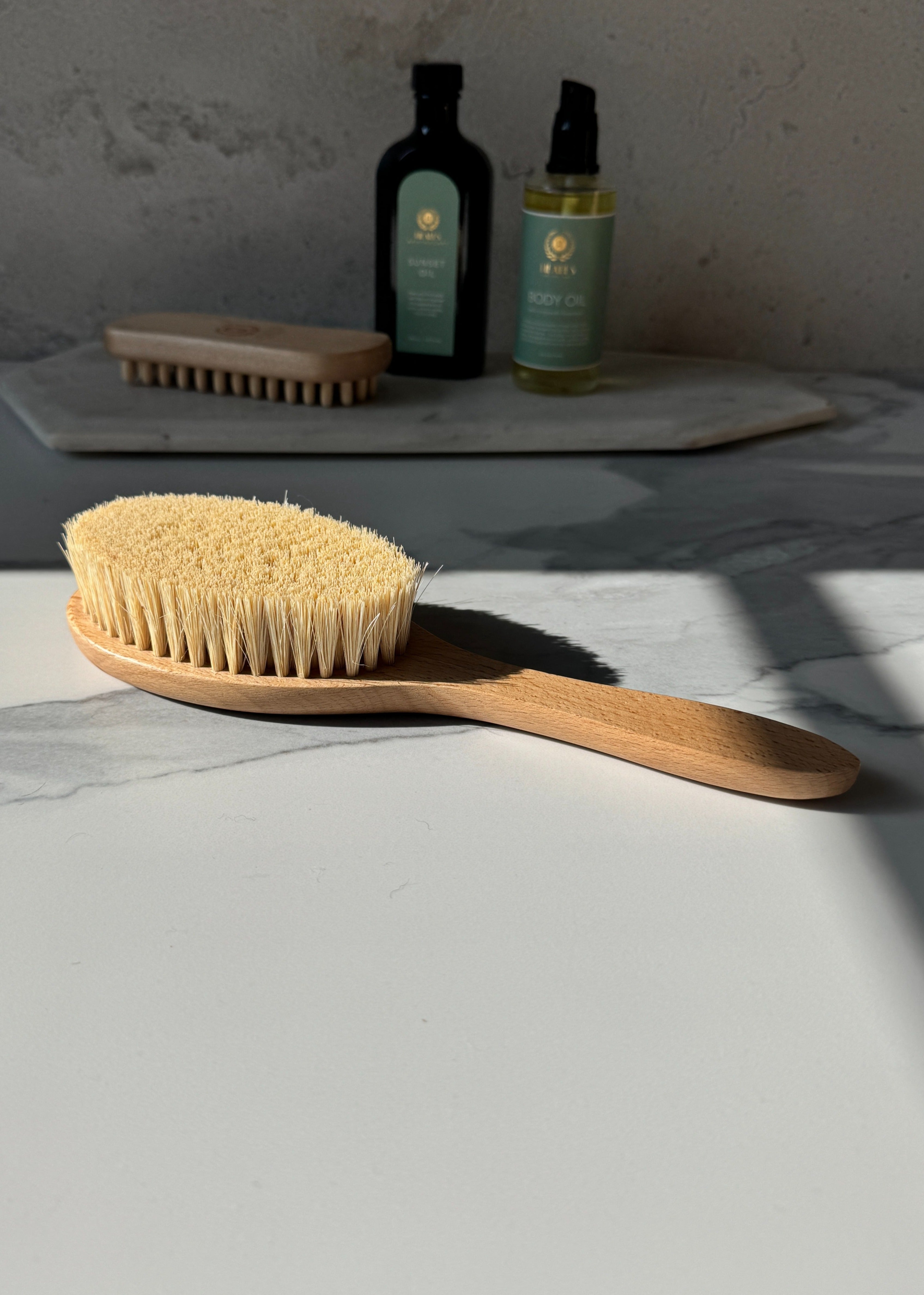 Heales Skin Perfecting Dry Brush | Sustainable & Vegan Dry Oil